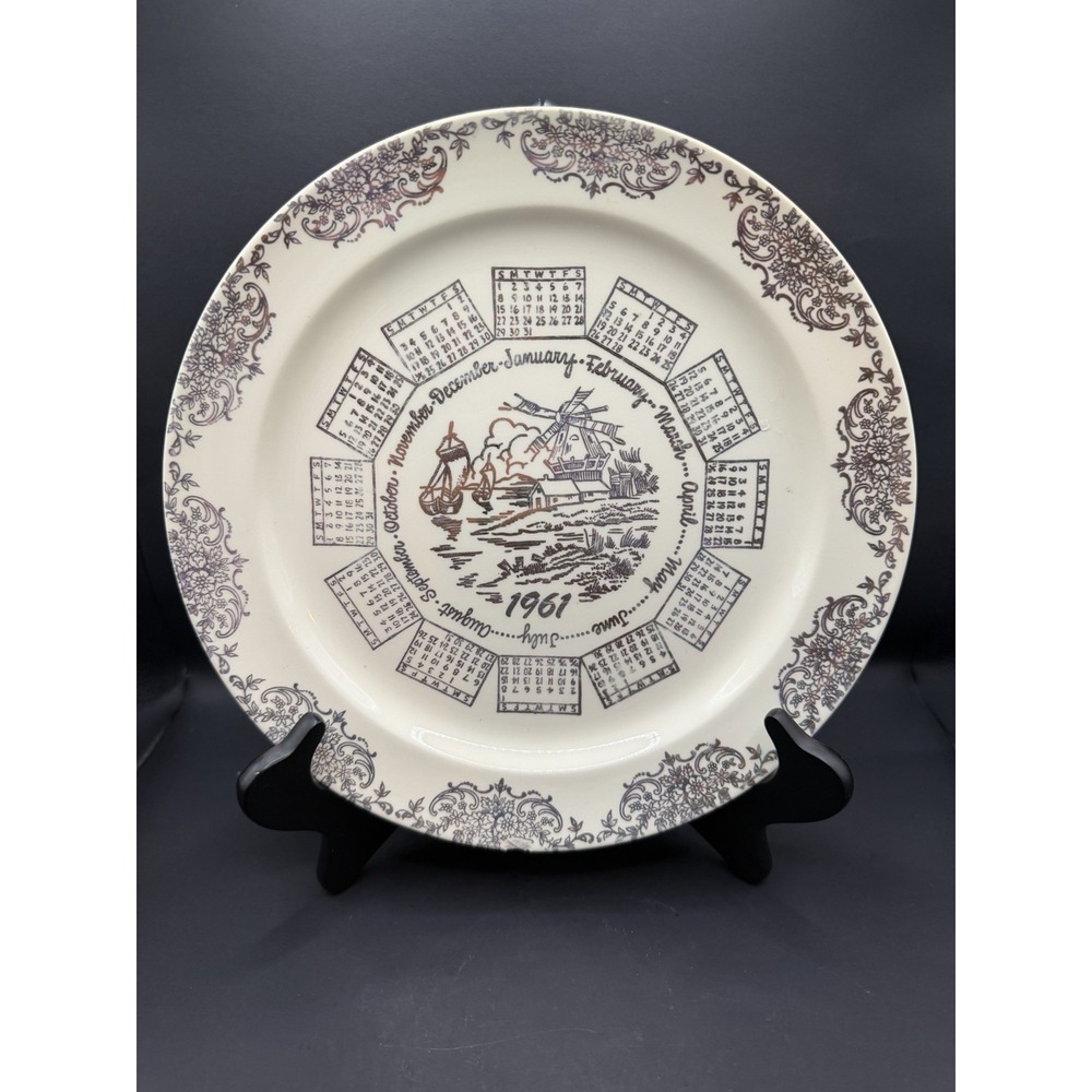 Taylor Smith Taylor 1961 10" calendar plate